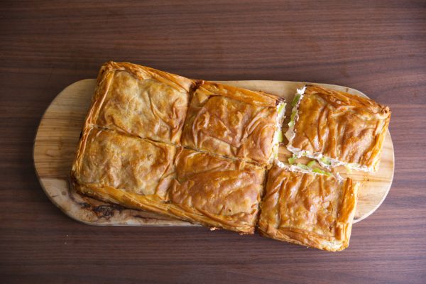 6-piece Mediterranean square cheese pie