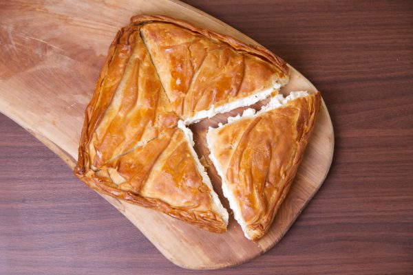 4-piece cheese pie